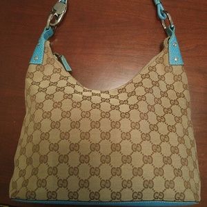 100% AUTHENTIC GUCCI MEDIUM HOBO BAG, LIKE NEW